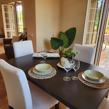 Casa Bella Vista Apartment *